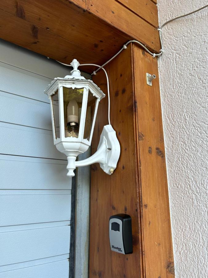 Bijou Guest House Мидерс Екстериор снимка